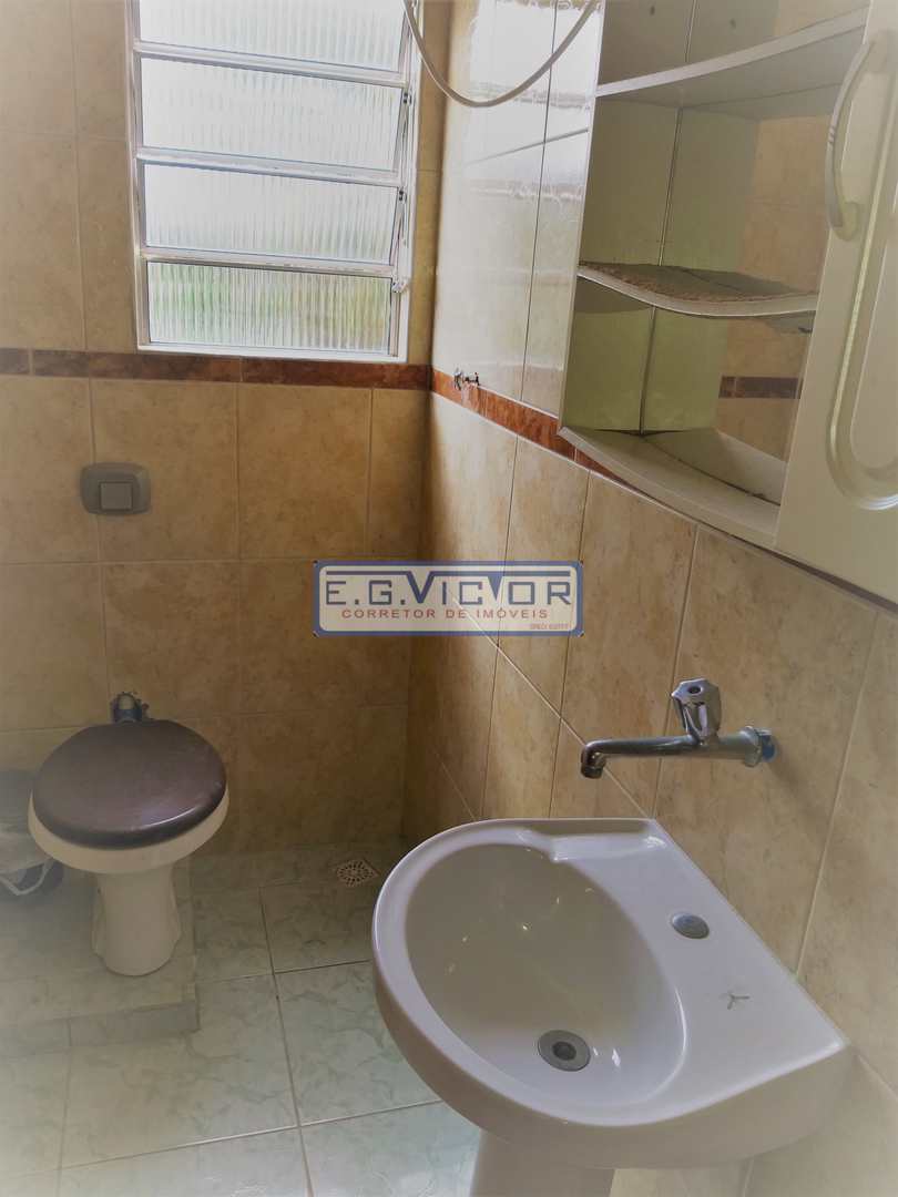 Casa à venda com 3 quartos, 80m² - Foto 26