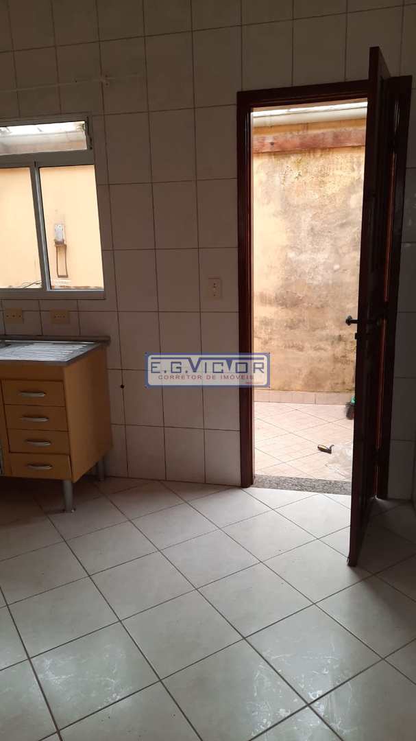 Sobrado à venda com 2 quartos, 84m² - Foto 9