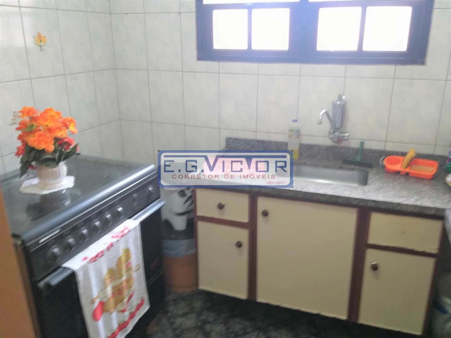 Casa à venda com 2 quartos, 1m² - Foto 6