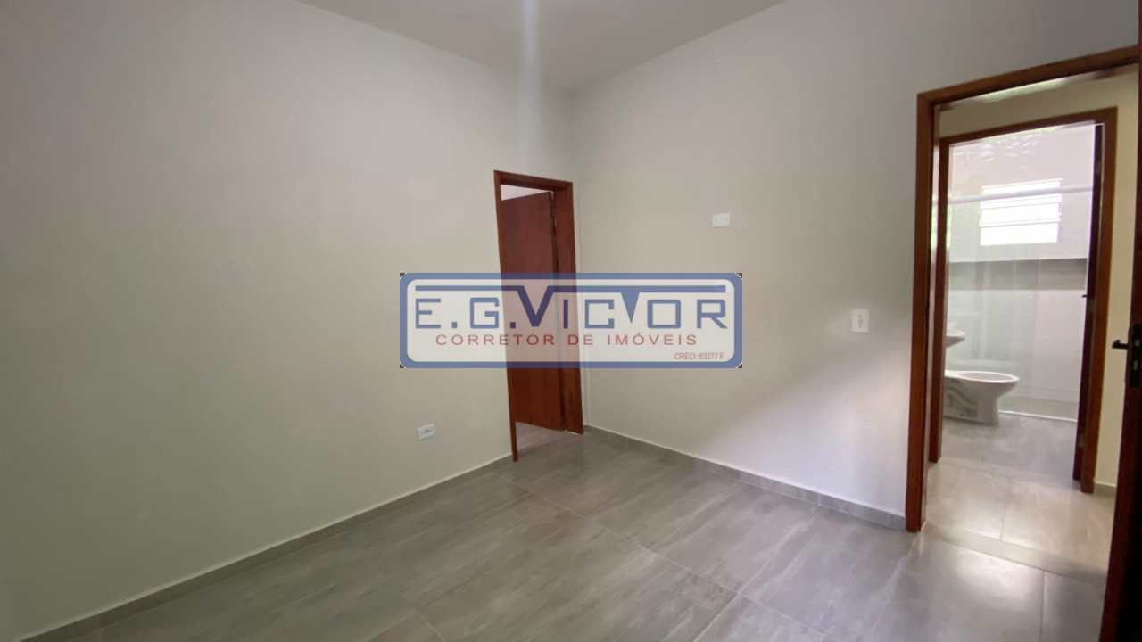 Casa à venda com 2 quartos, 90m² - Foto 13