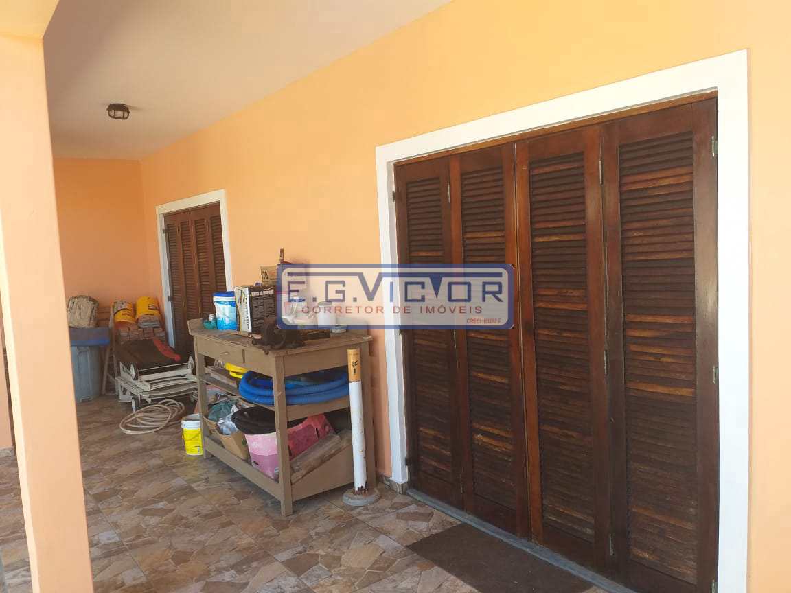 Sobrado à venda com 4 quartos, 1m² - Foto 2