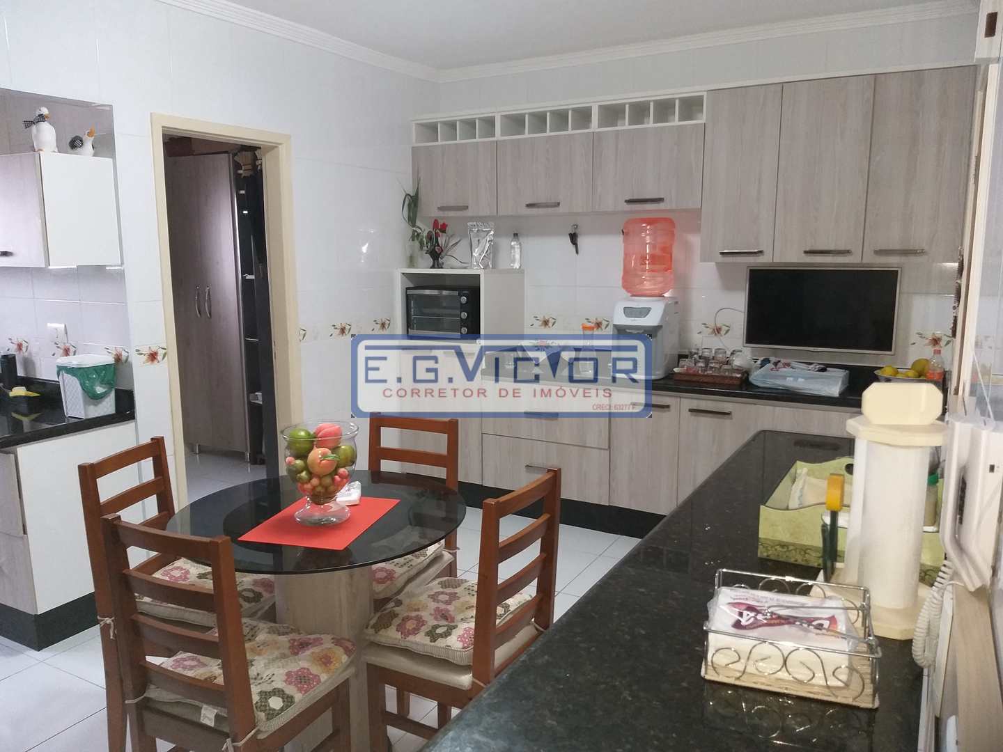 Apartamento à venda com 3 quartos, 149m² - Foto 3