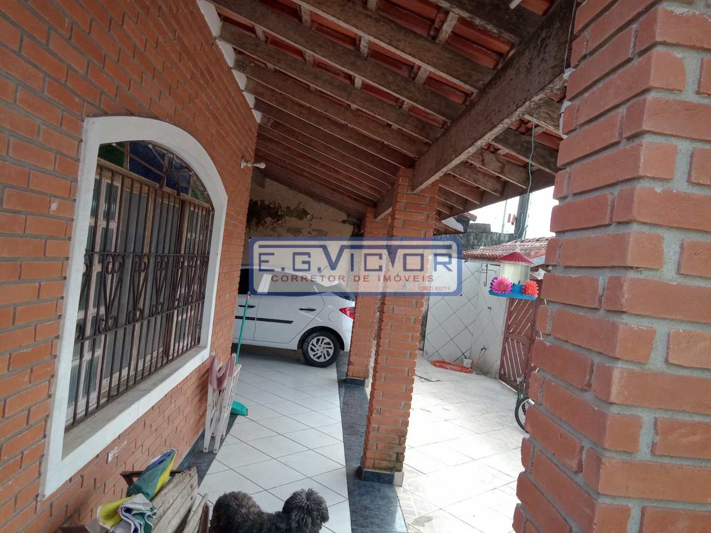 Casa à venda com 4 quartos, 145m² - Foto 2