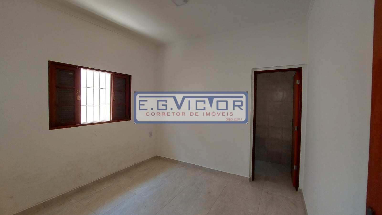 Casa à venda com 3 quartos, 90m² - Foto 12