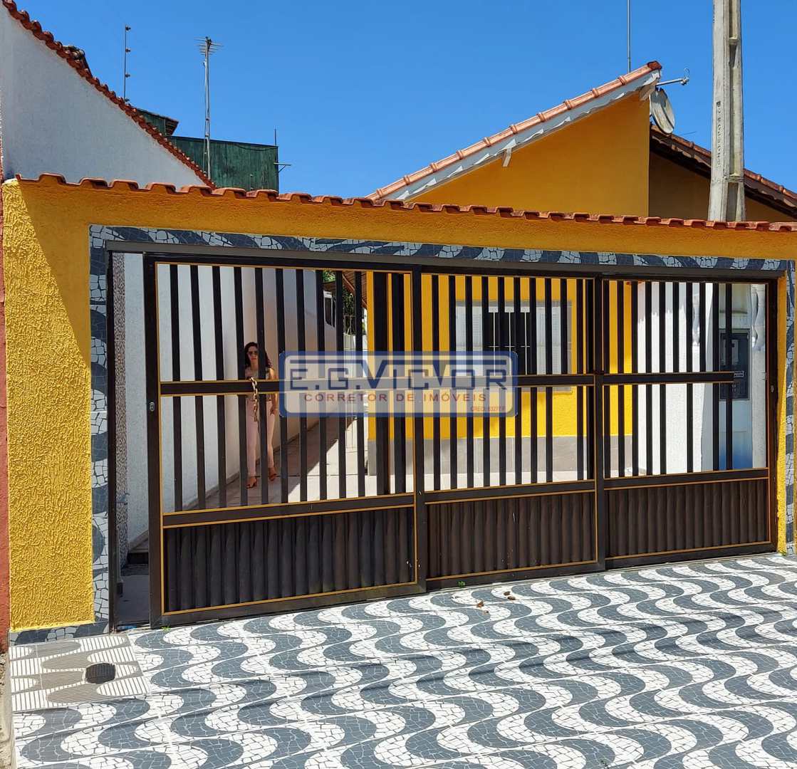 Casa à venda com 3 quartos, 90m² - Foto 1