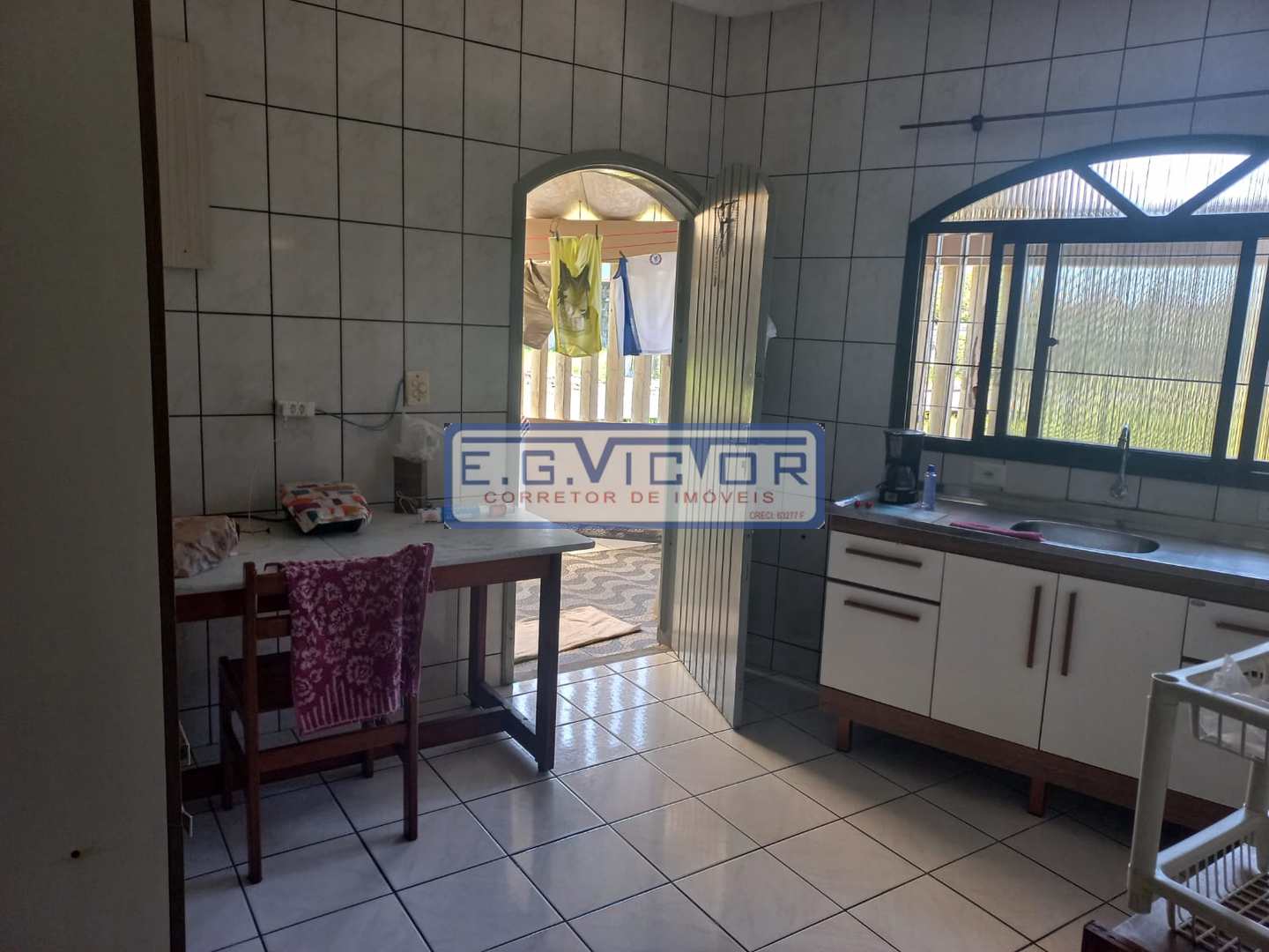 Casa à venda com 2 quartos, 103m² - Foto 4