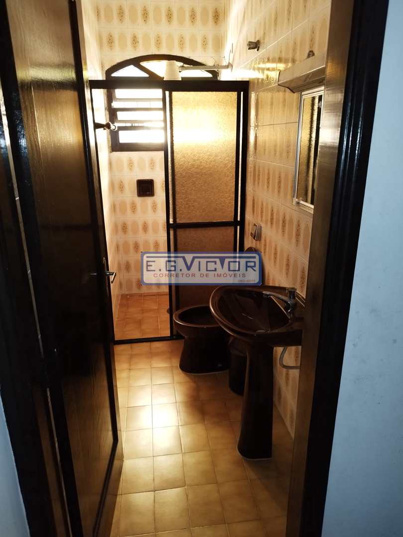 Casa à venda com 3 quartos, 222m² - Foto 12