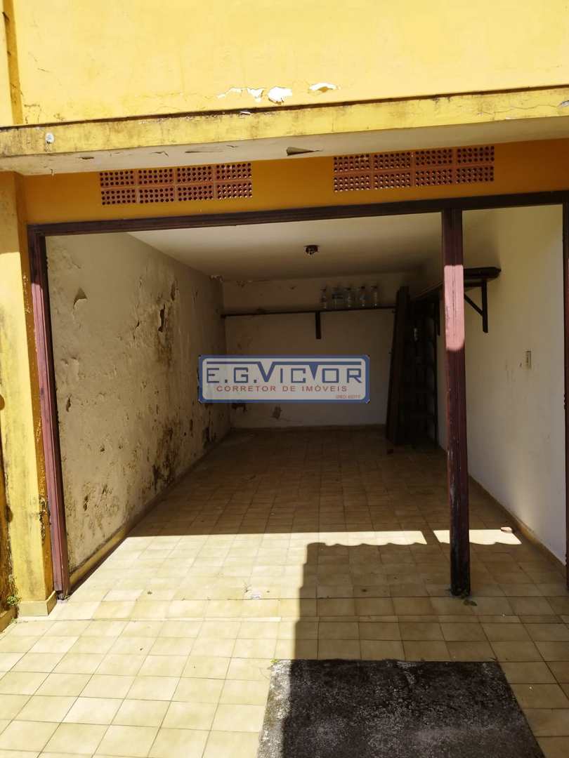 Casa à venda com 3 quartos, 222m² - Foto 16