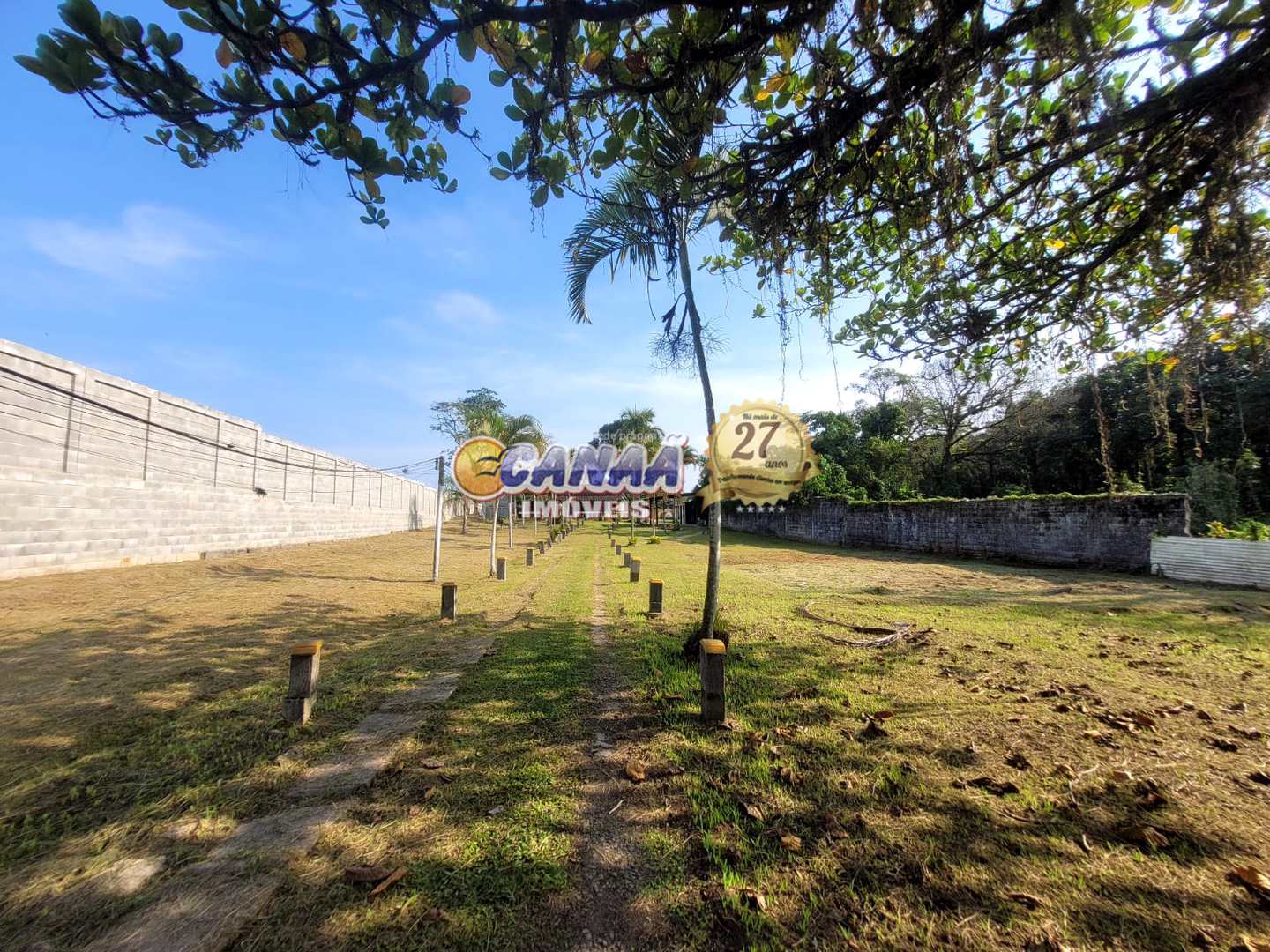 Chácara à venda com 5 quartos, 195m² - Foto 2