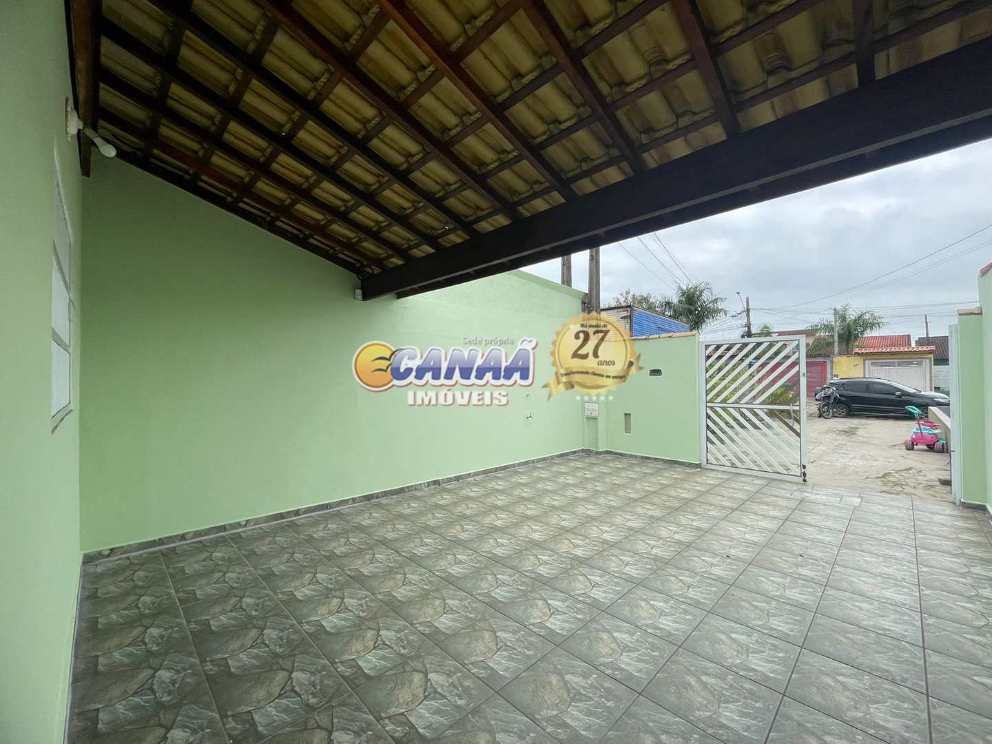 Casa à venda com 2 quartos, 68m² - Foto 3