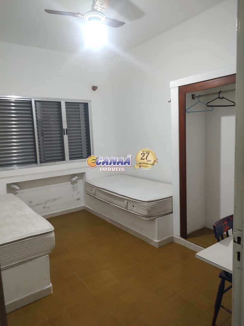 Casa à venda com 5 quartos, 289m² - Foto 13