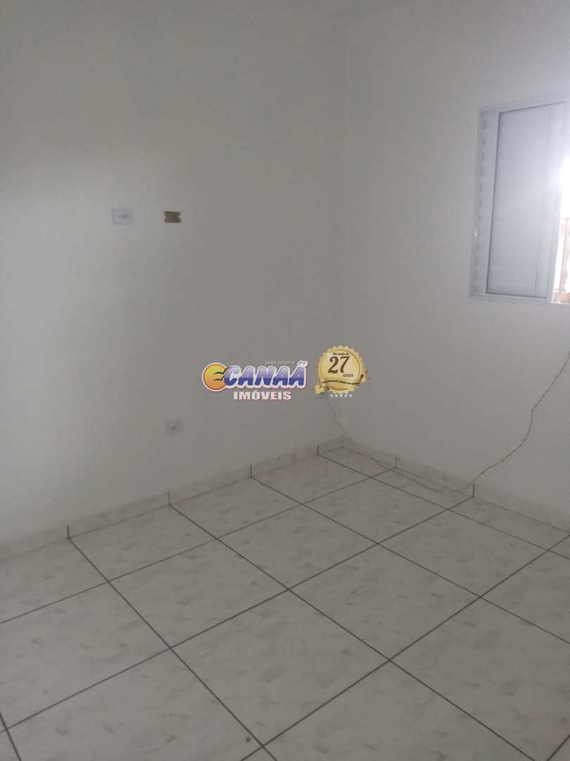 Casa à venda com 2 quartos, 79m² - Foto 11