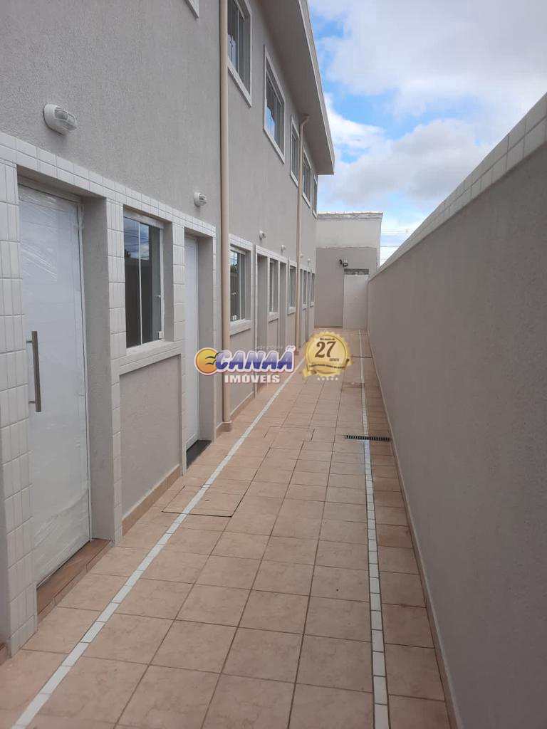 Casa à venda com 2 quartos, 47m² - Foto 9