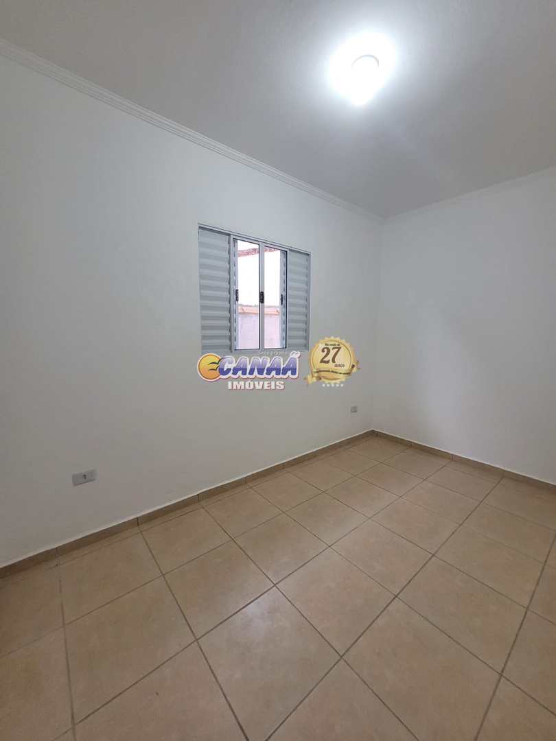 Casa à venda com 2 quartos, 70m² - Foto 10