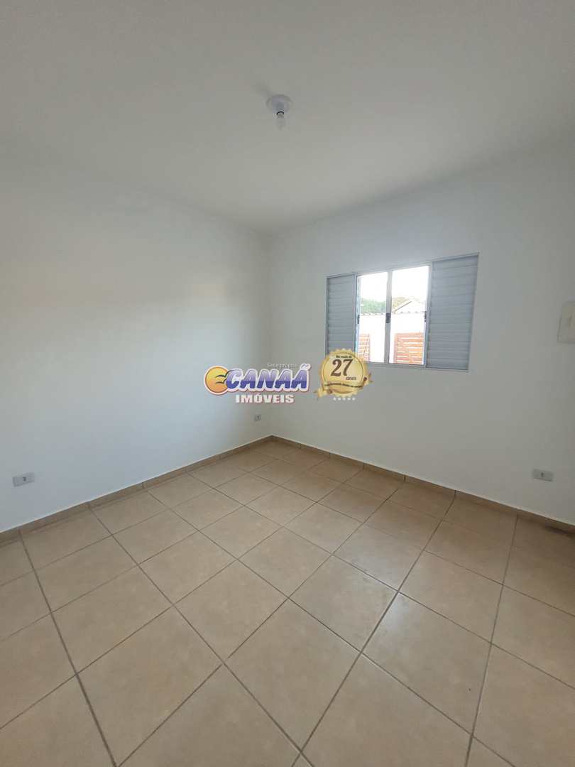 Casa à venda com 2 quartos, 70m² - Foto 12