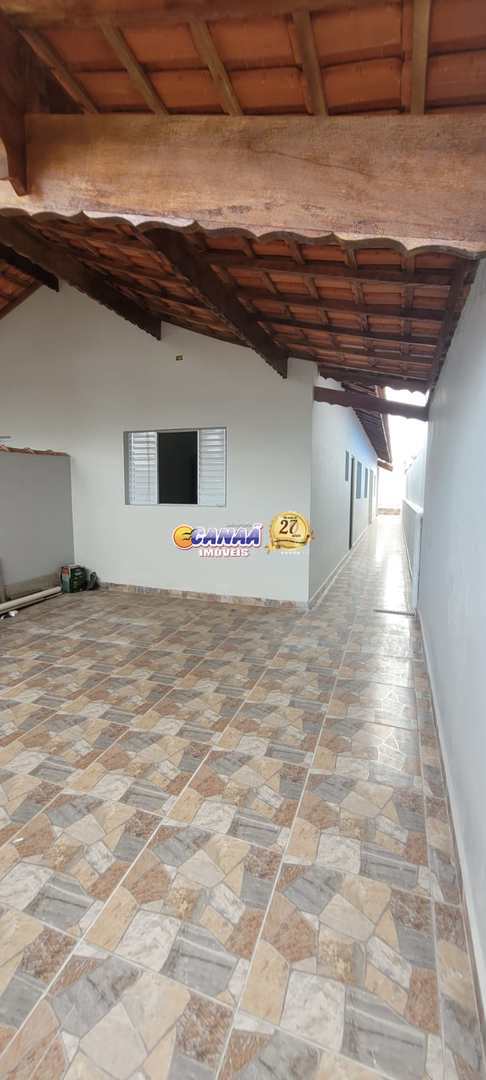 Casa à venda com 2 quartos, 89m² - Foto 1