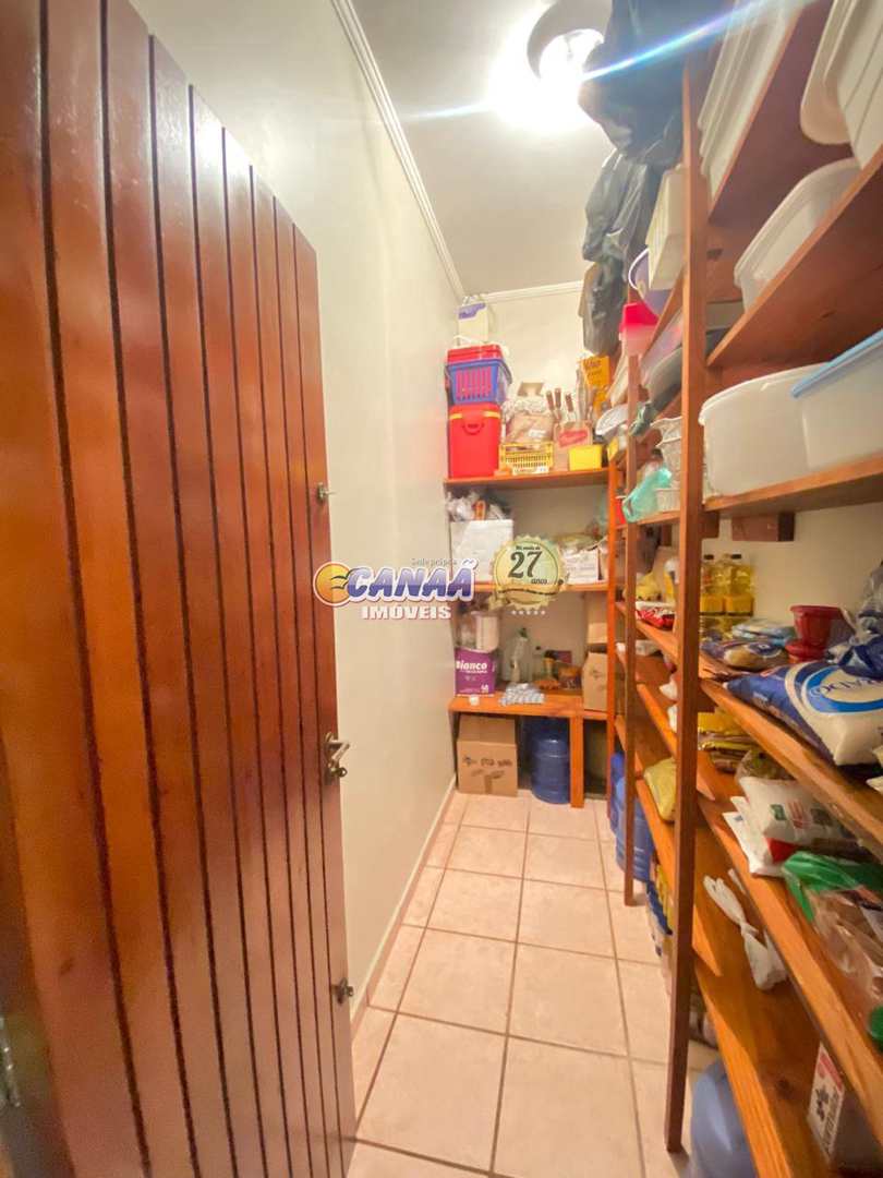 Casa à venda com 7 quartos, 283m² - Foto 19