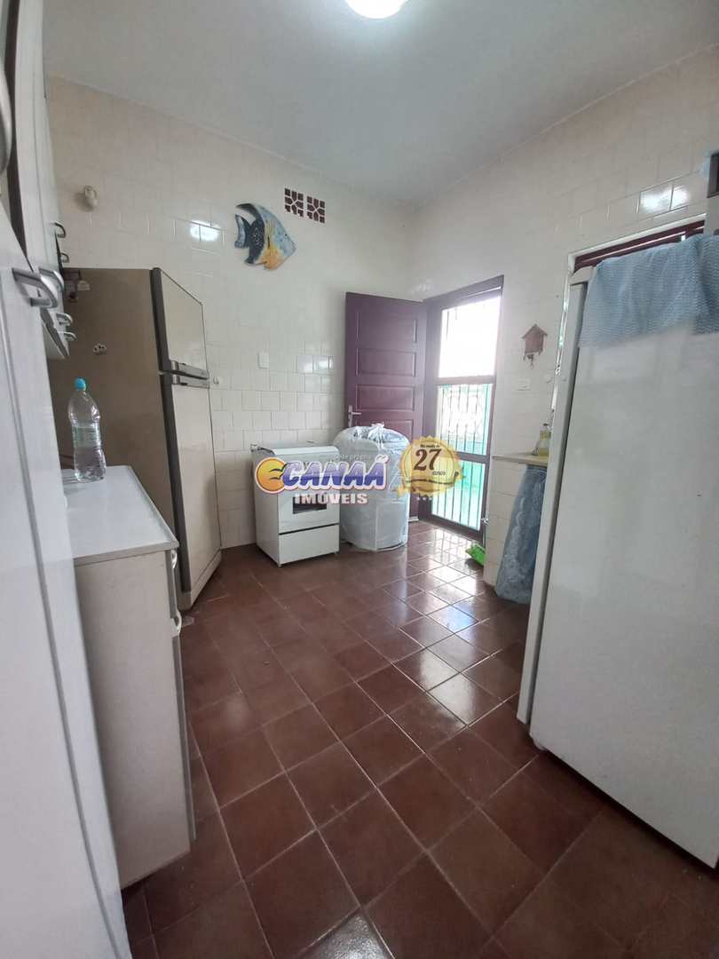 Casa à venda com 1 quarto, 70m² - Foto 32