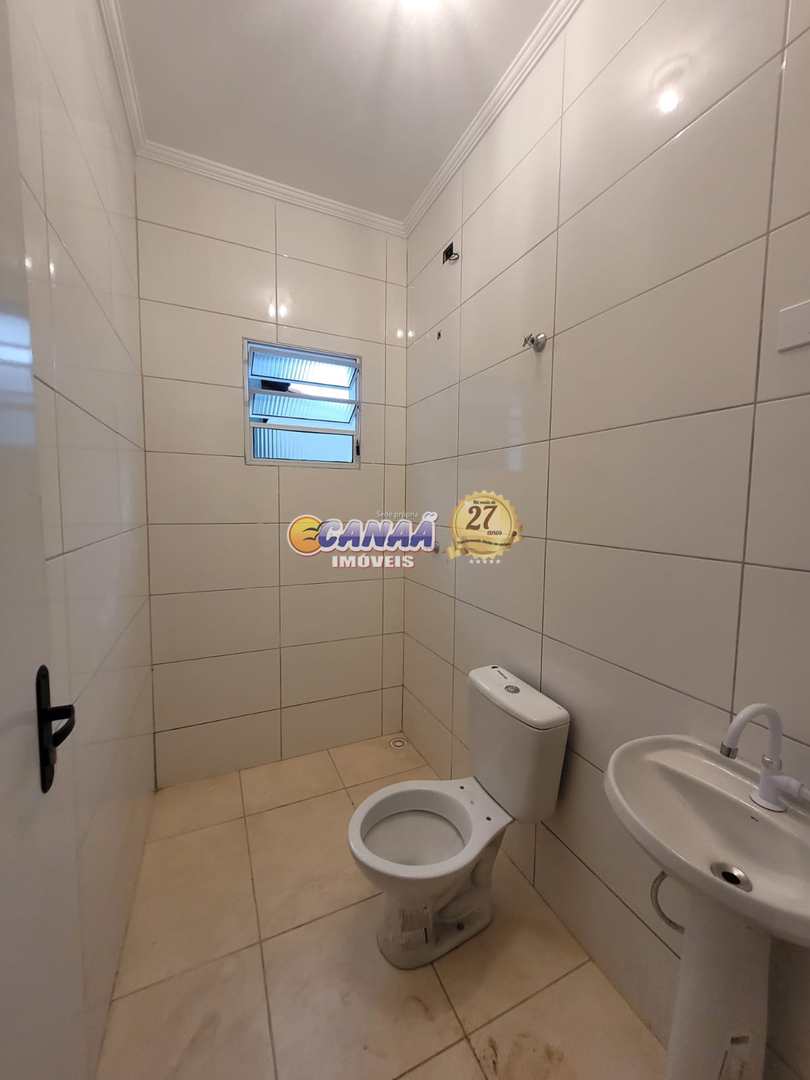 Casa à venda com 2 quartos, 70m² - Foto 10