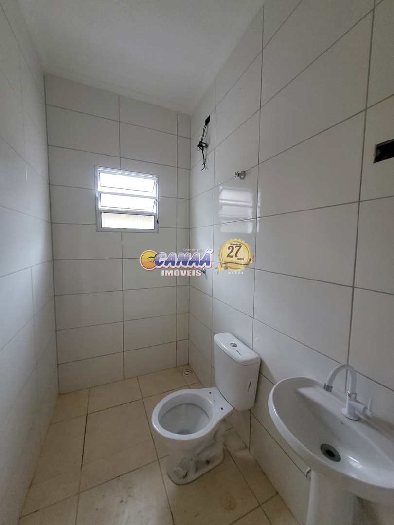 Casa à venda com 2 quartos, 70m² - Foto 8