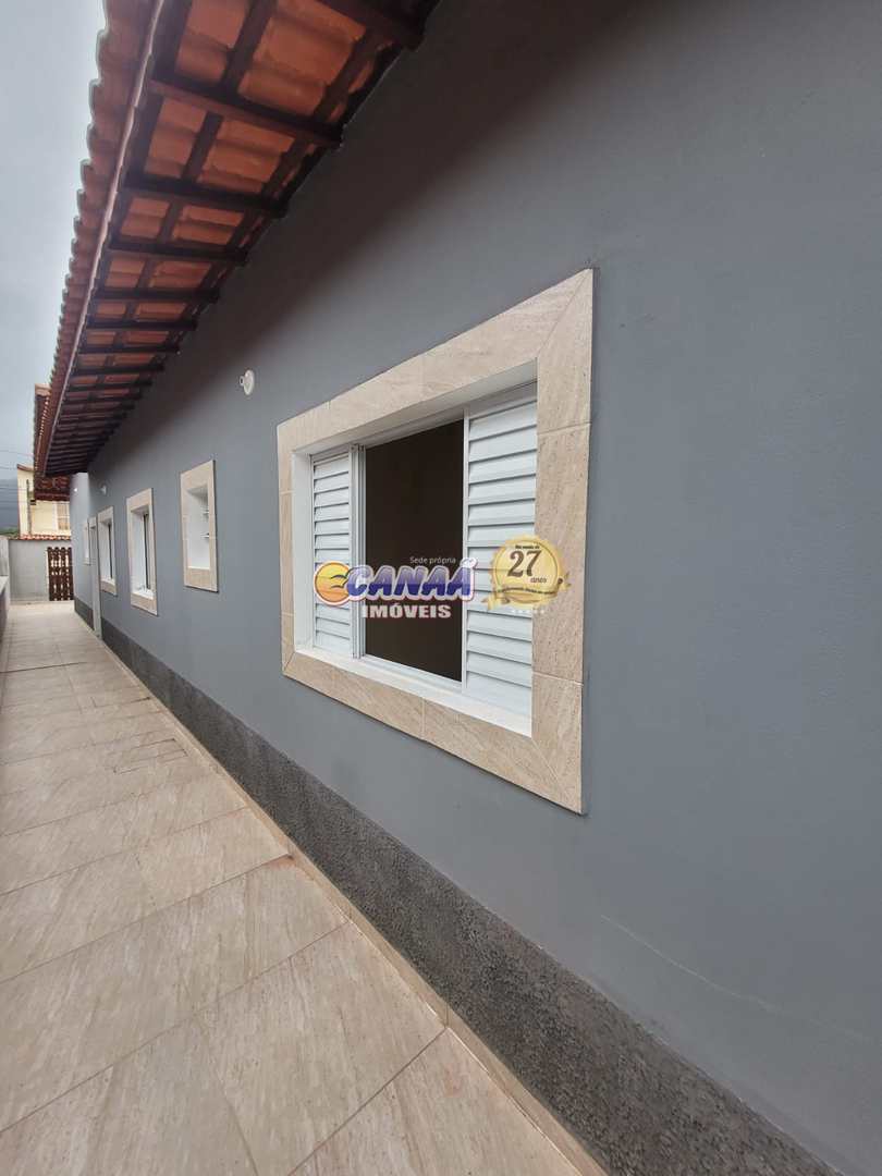 Casa à venda com 2 quartos, 70m² - Foto 5