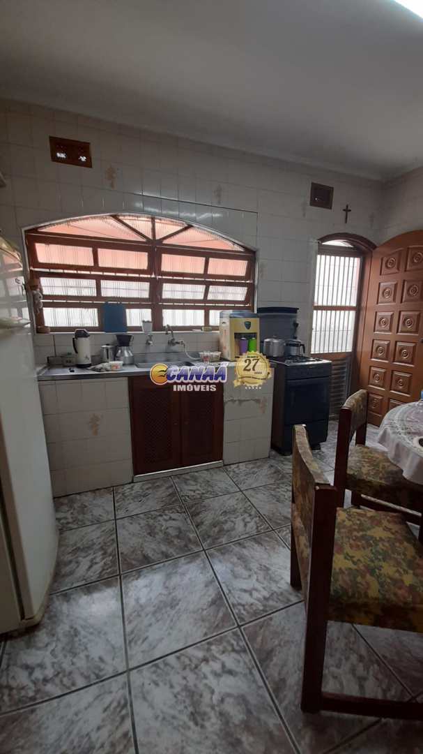 Casa à venda com 2 quartos, 100m² - Foto 14