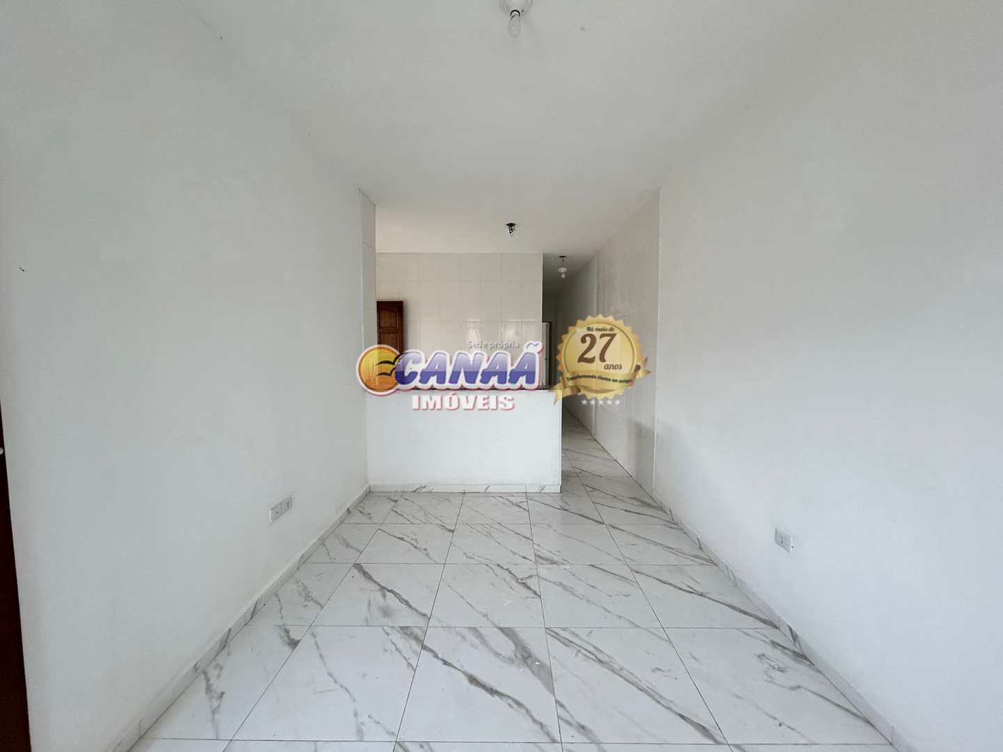 Casa à venda com 2 quartos, 90m² - Foto 11