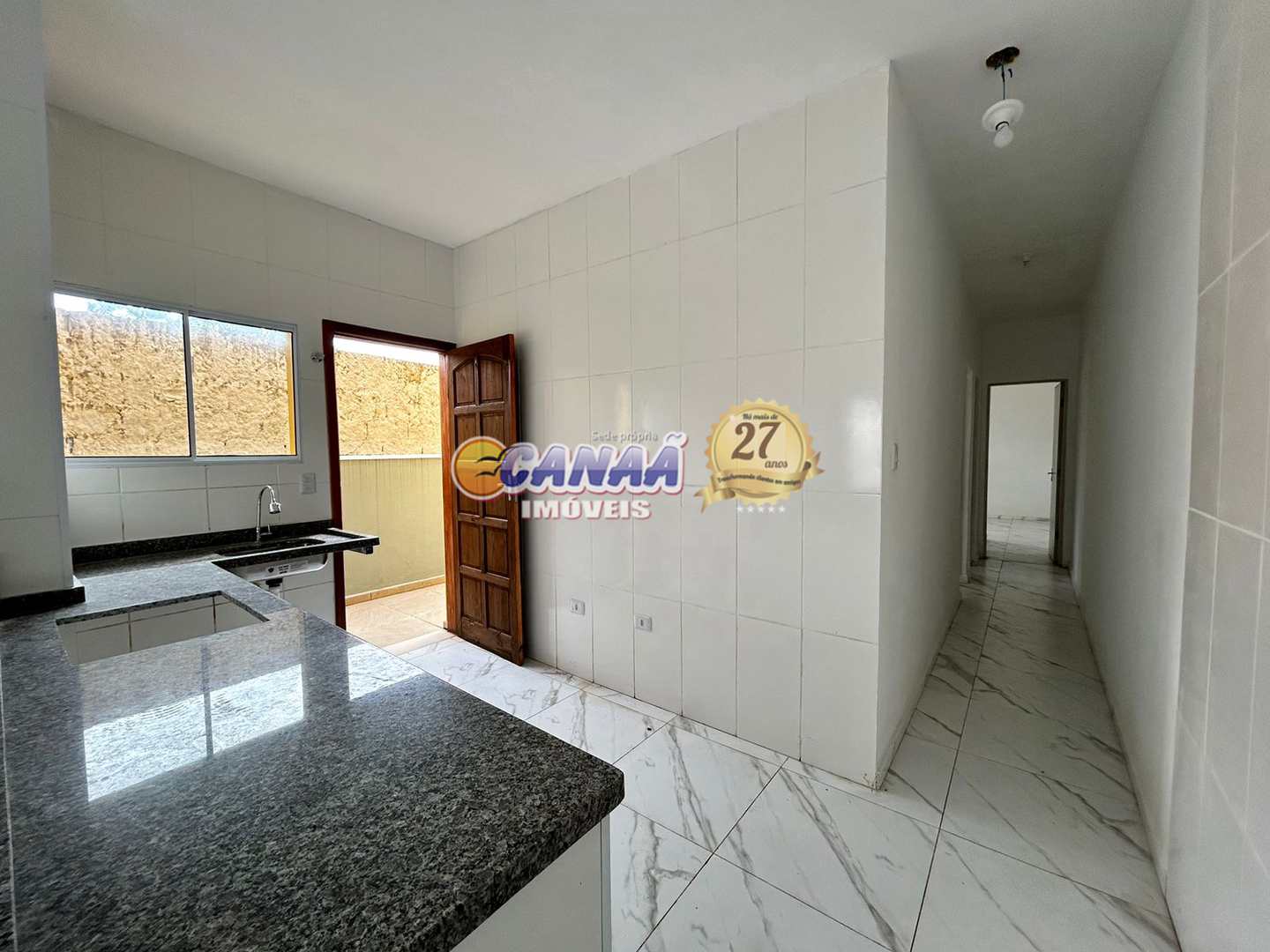 Casa à venda com 2 quartos, 90m² - Foto 13