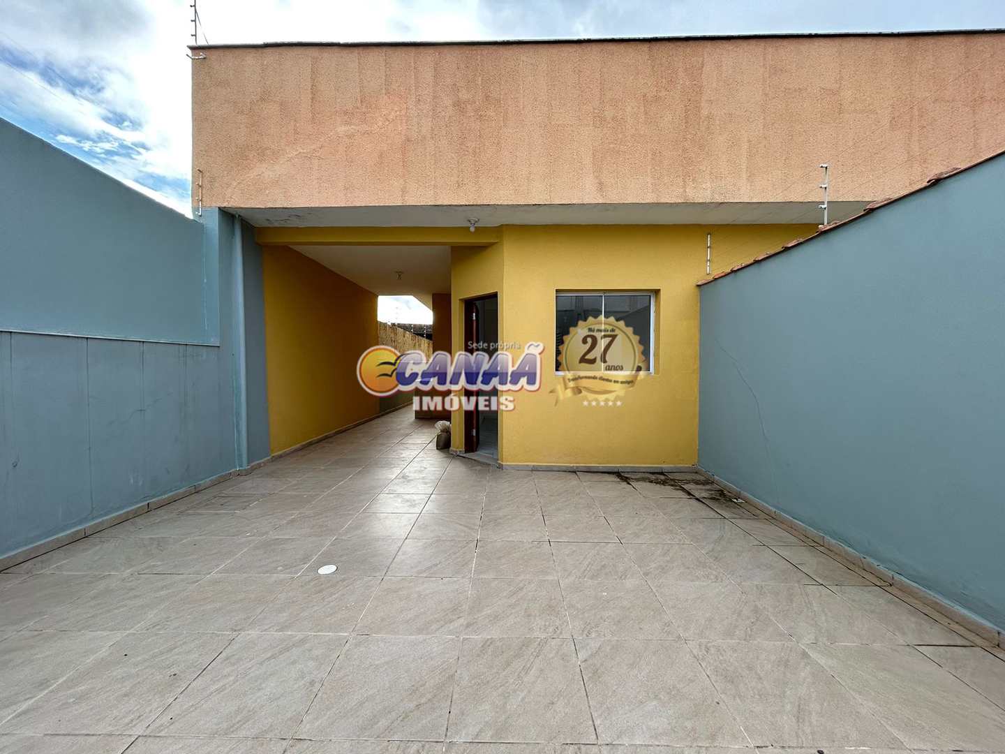 Casa à venda com 2 quartos, 90m² - Foto 2