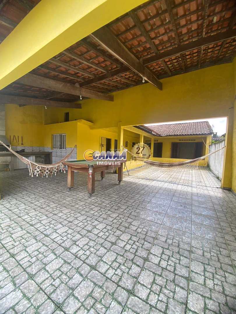 Casa à venda com 2 quartos, 68m² - Foto 1