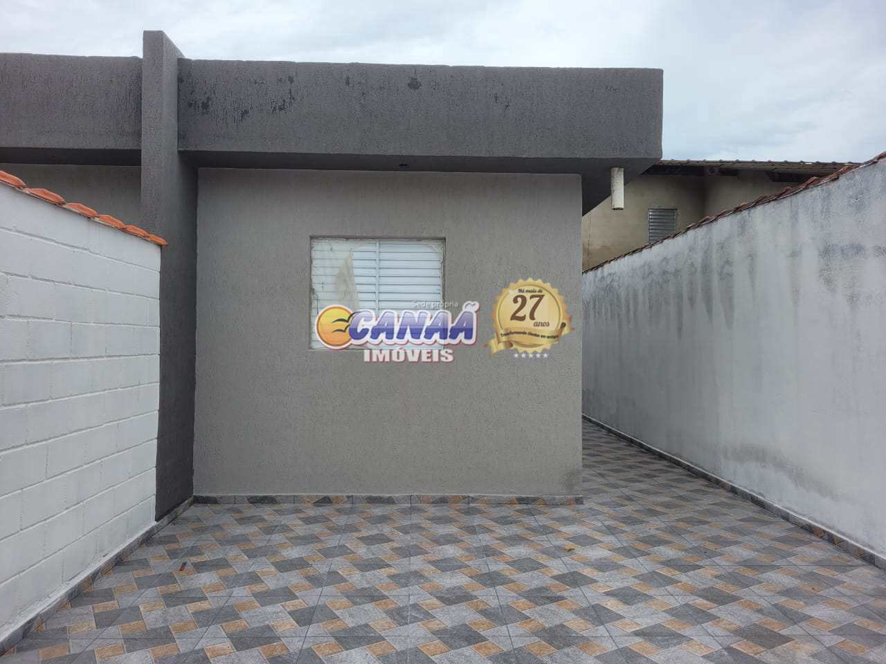 Casa à venda com 2 quartos, 55m² - Foto 2