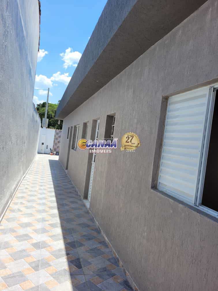 Casa à venda com 2 quartos, 55m² - Foto 3