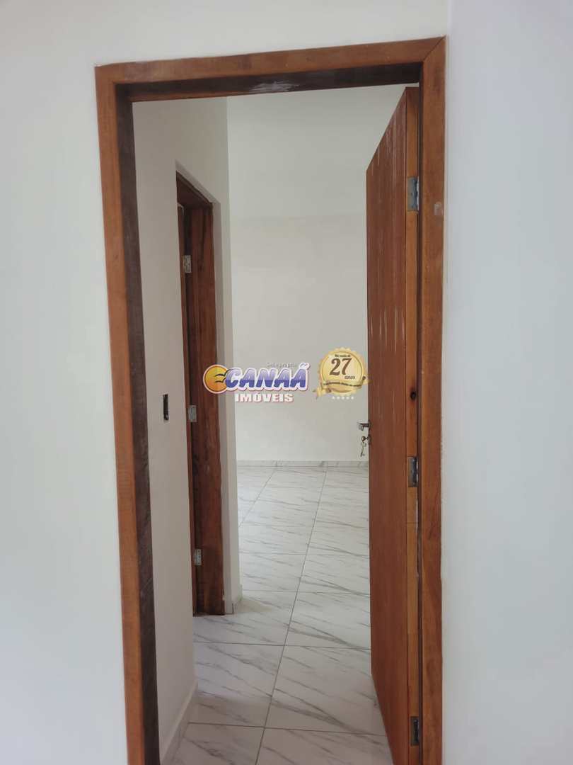 Casa à venda com 2 quartos, 55m² - Foto 13