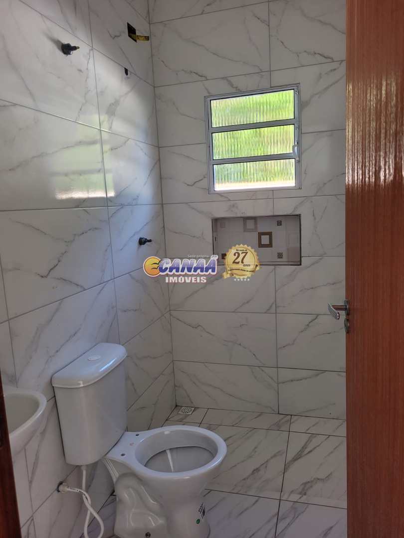 Casa à venda com 2 quartos, 55m² - Foto 4