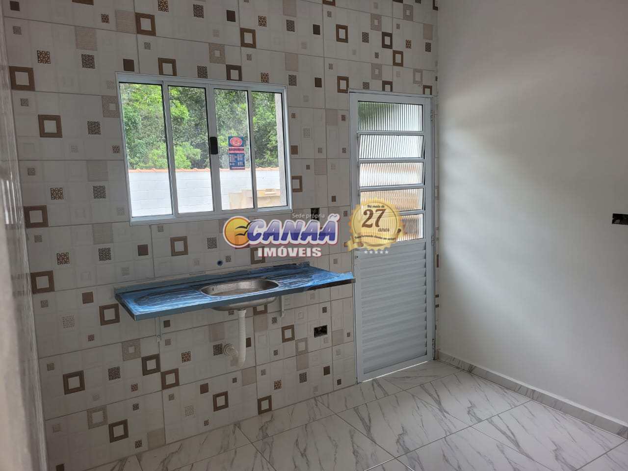 Casa à venda com 2 quartos, 55m² - Foto 12