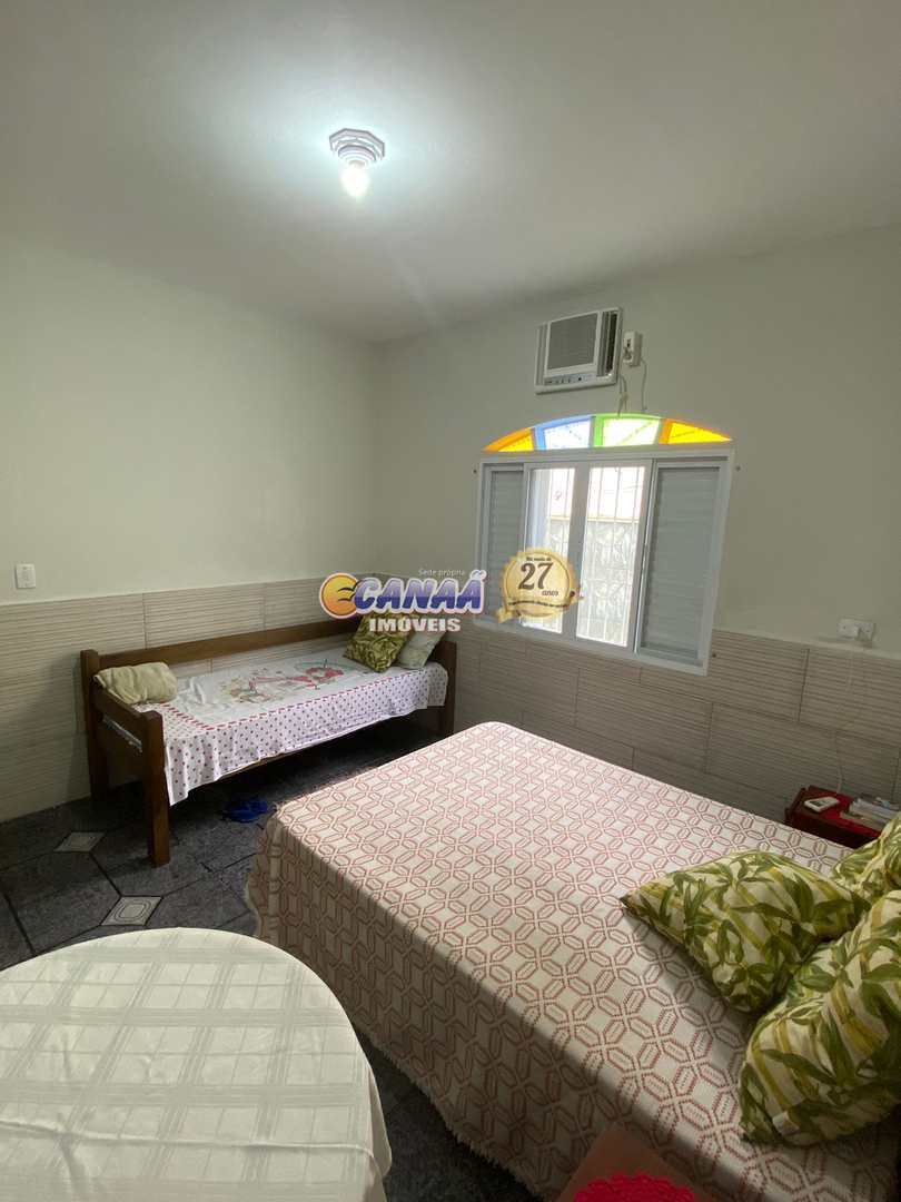 Casa à venda com 2 quartos, 60m² - Foto 18