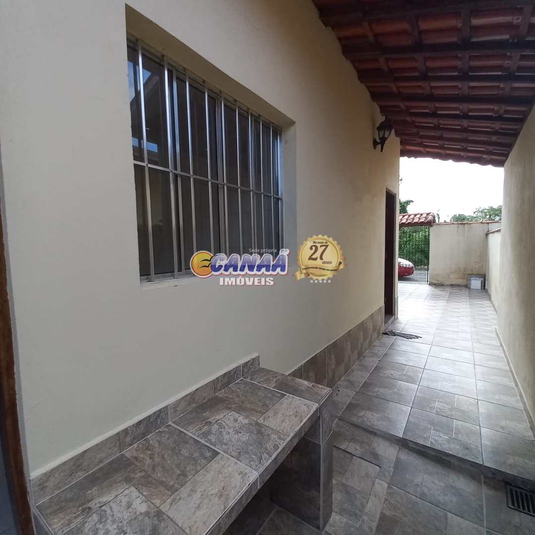 Casa à venda com 2 quartos, 70m² - Foto 4