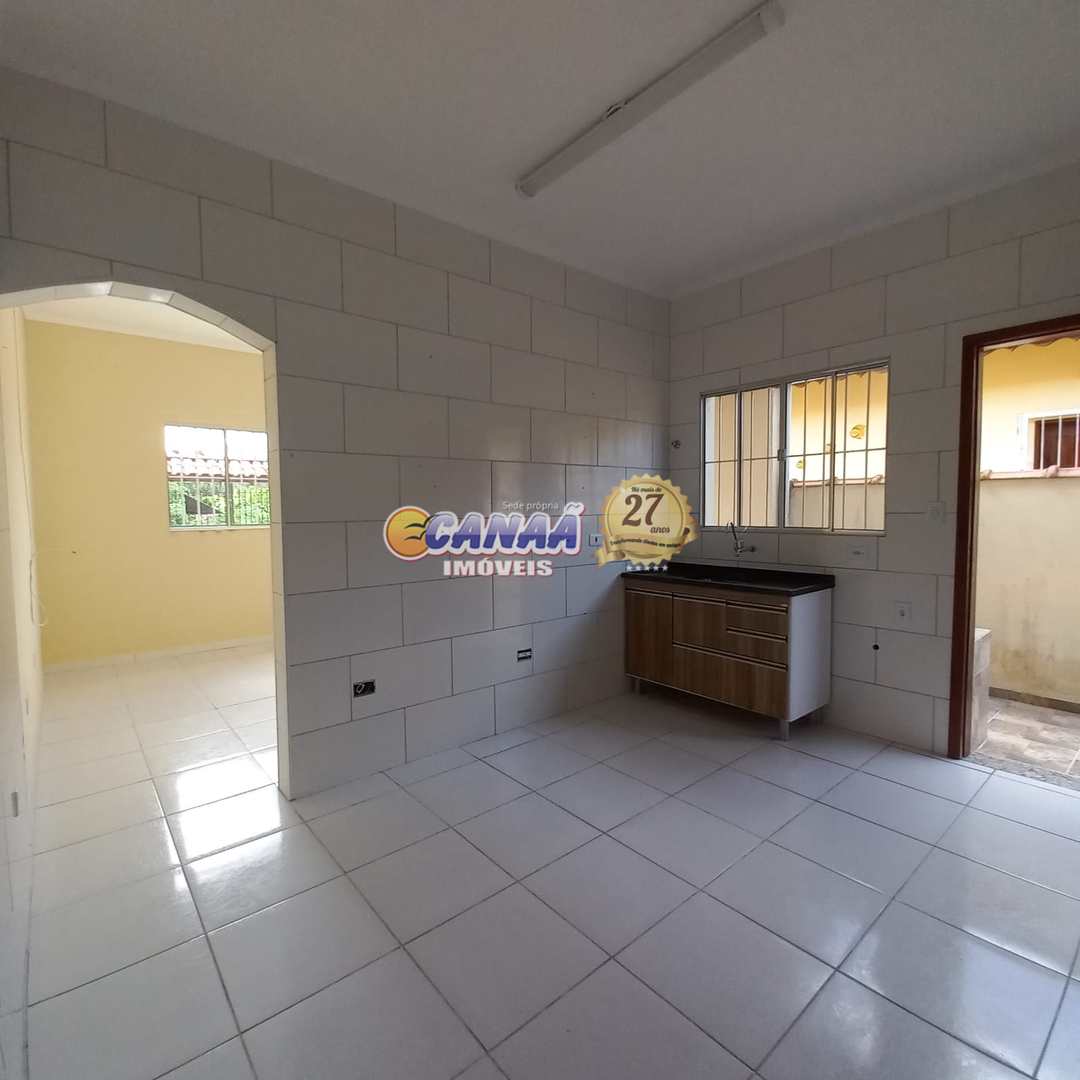 Casa à venda com 2 quartos, 70m² - Foto 9