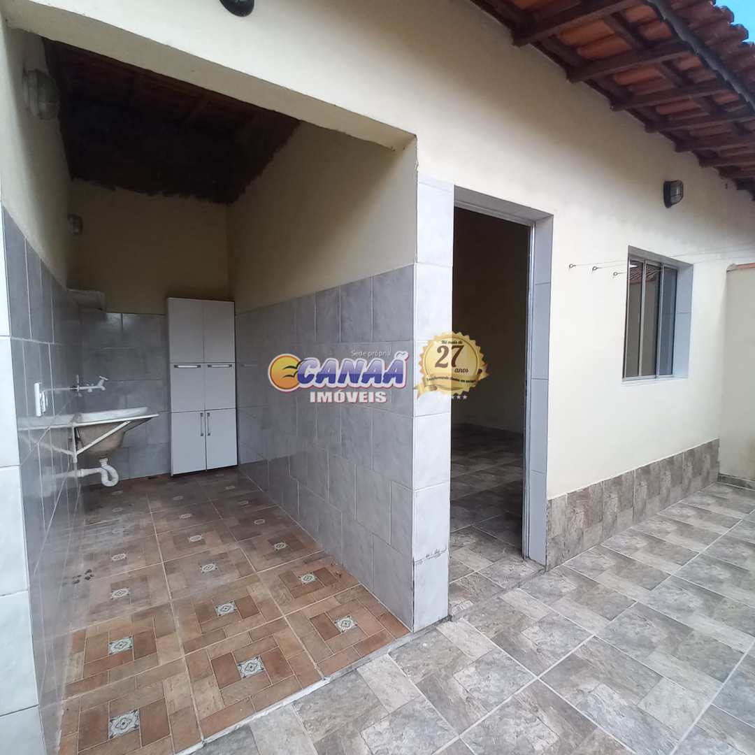 Casa à venda com 2 quartos, 70m² - Foto 7