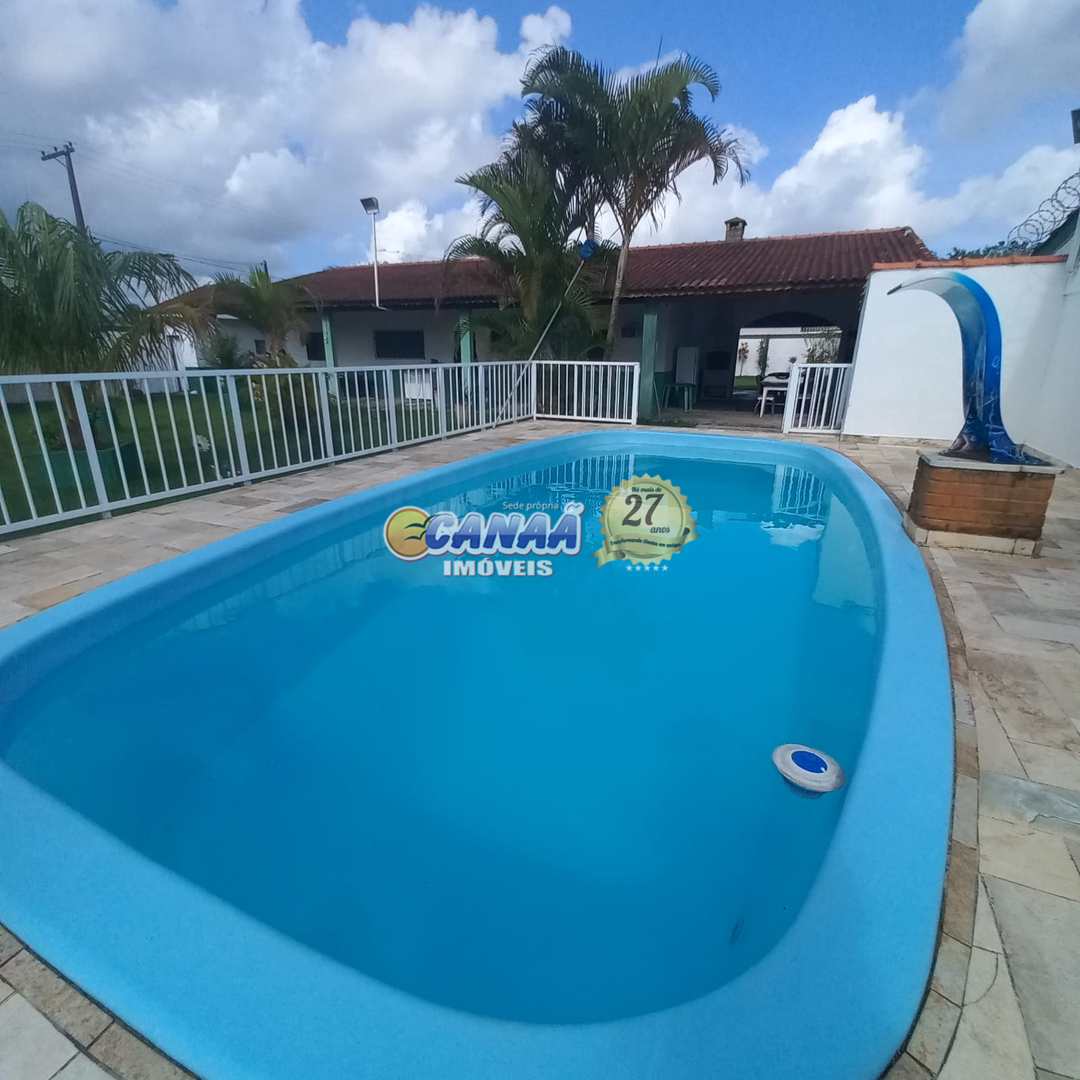 Chácara à venda com 3 quartos, 300m² - Foto 1