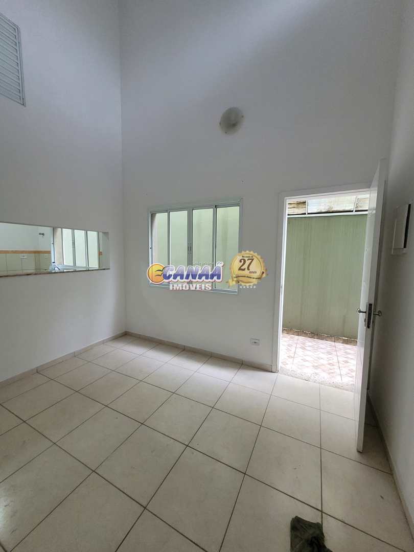 Casa à venda com 2 quartos, 81m² - Foto 5