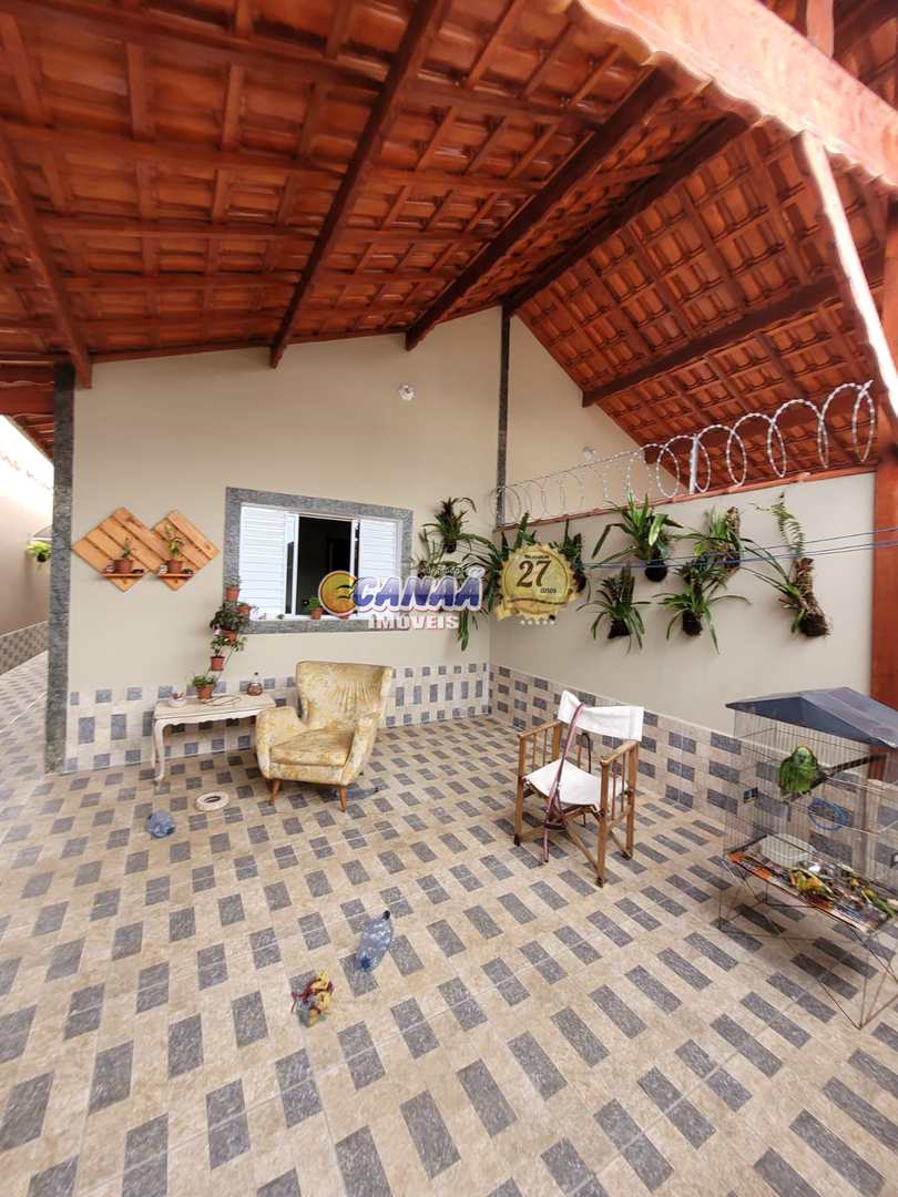 Casa à venda com 2 quartos, 85m² - Foto 1