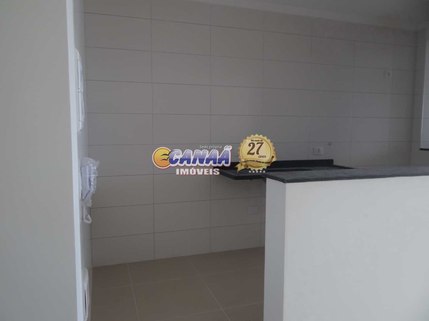 Apartamento à venda com 2 quartos, 75m² - Foto 25