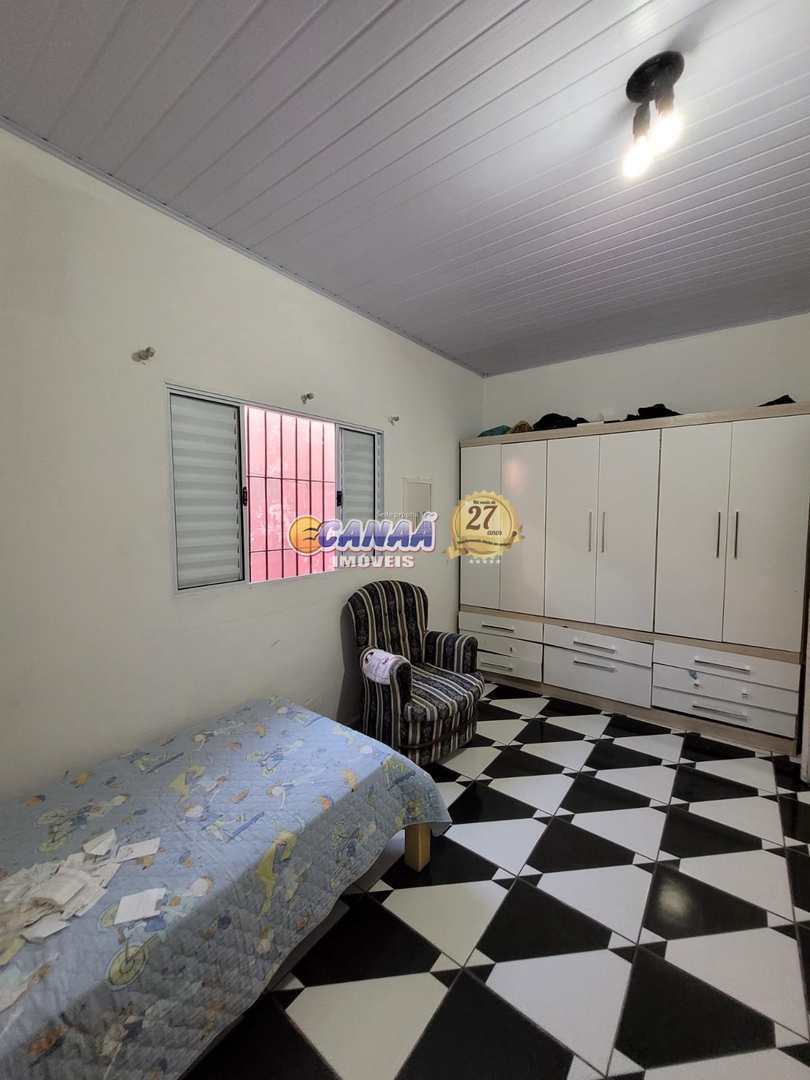 Casa à venda com 2 quartos, 90m² - Foto 11