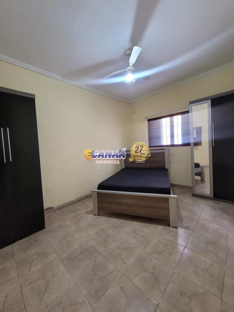 Casa à venda com 2 quartos, 125m² - Foto 12