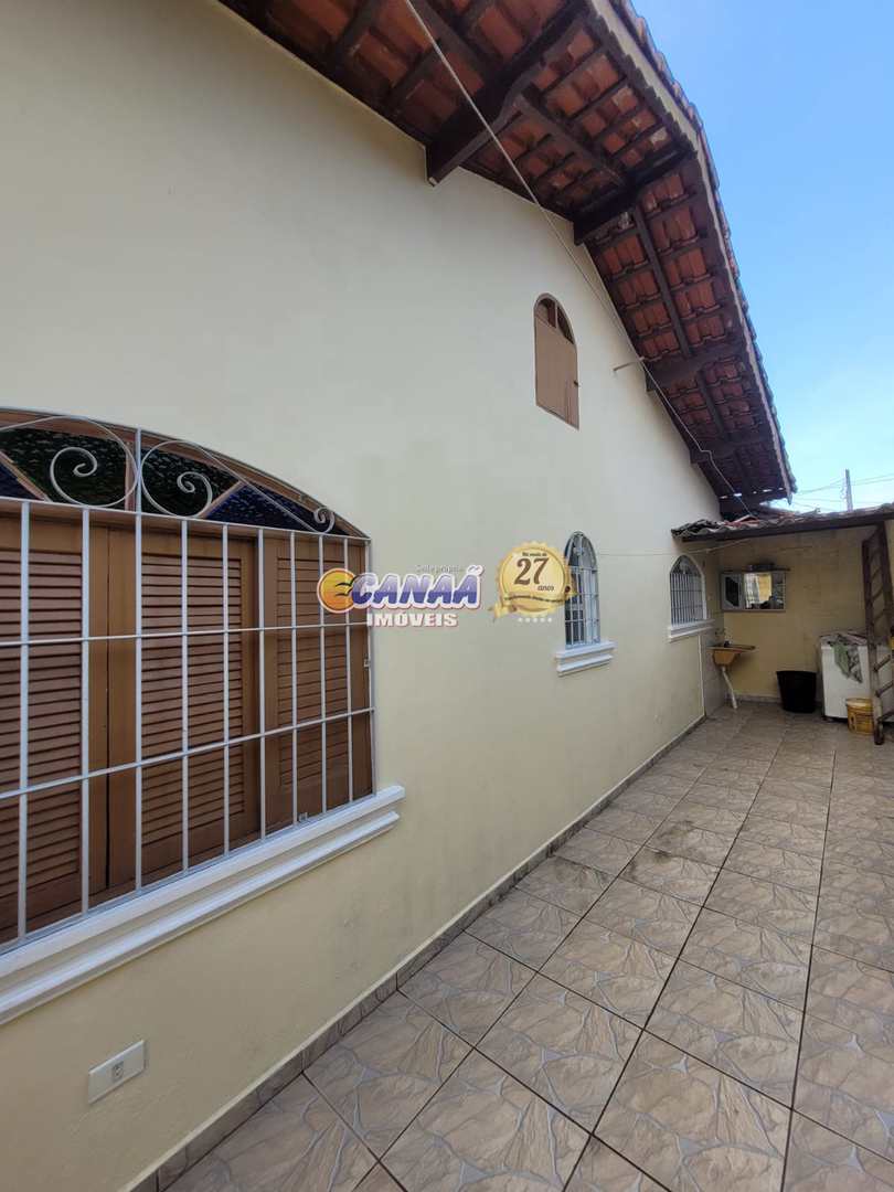 Casa à venda com 2 quartos, 64m² - Foto 19