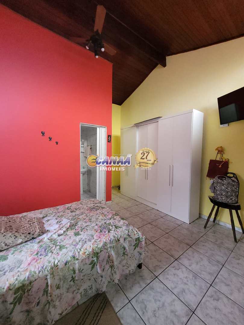 Casa à venda com 2 quartos, 125m² - Foto 14