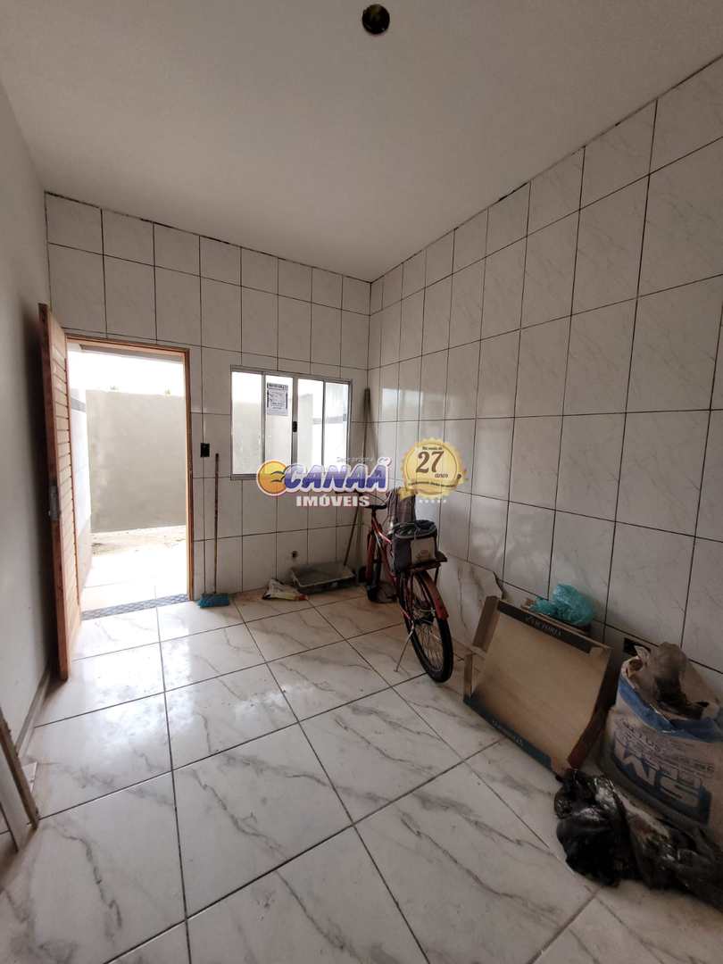 Casa à venda com 2 quartos, 150m² - Foto 8