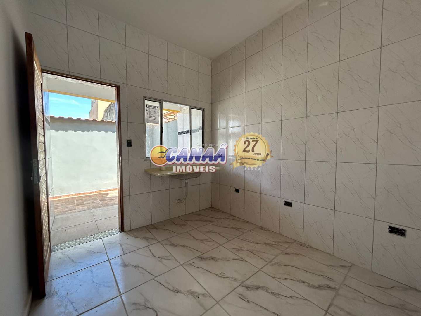 Casa à venda com 2 quartos, 150m² - Foto 7