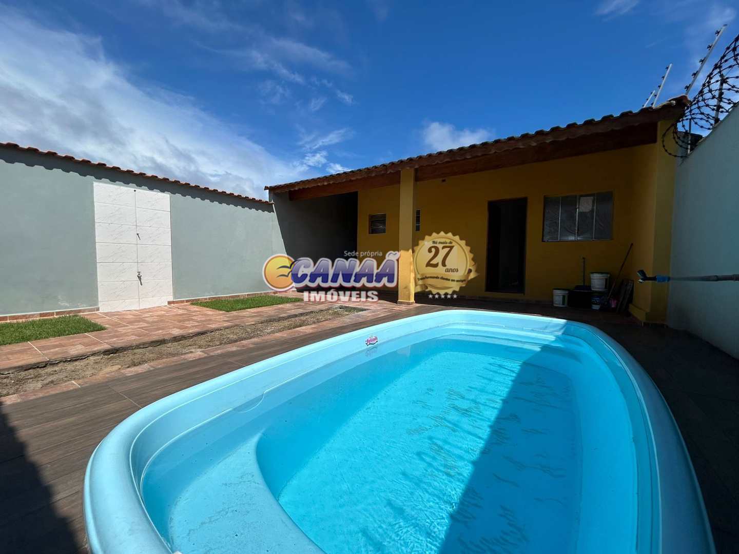 Casa à venda com 2 quartos, 150m² - Foto 2